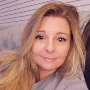 Meet your Posher, Janeal